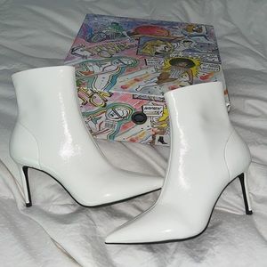 Nixie Pointed Toe Bootie
JEFFREY CAMPBELL  only used once , great like new